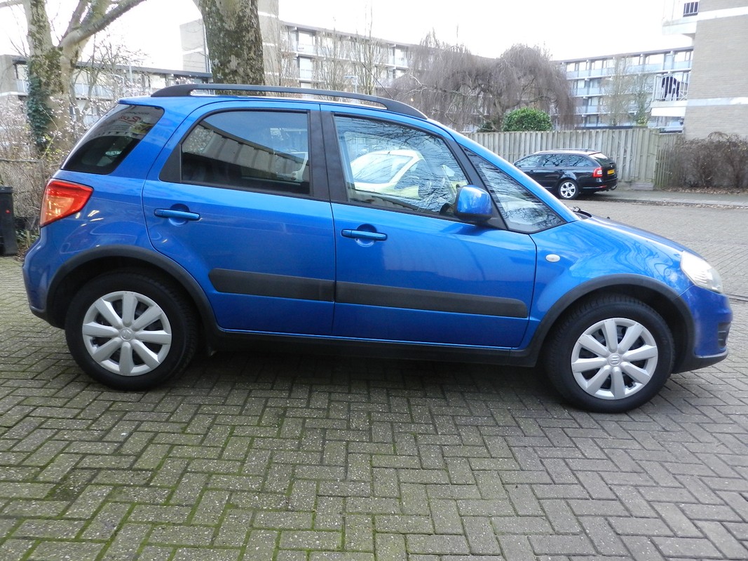 Suzuki SX4