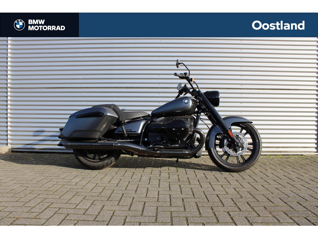 BMW R 18