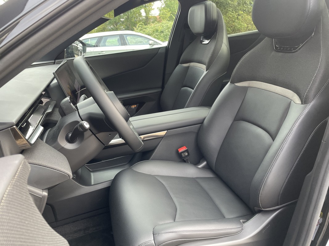 Mazda CX-6e
