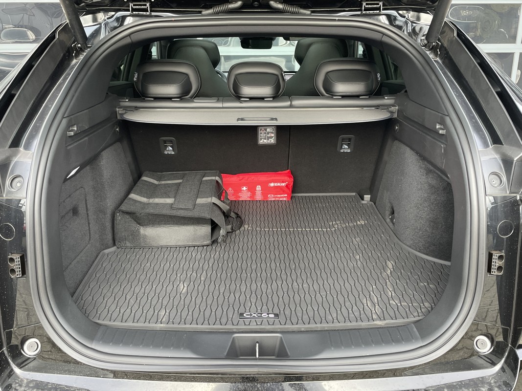 Mazda CX-6e