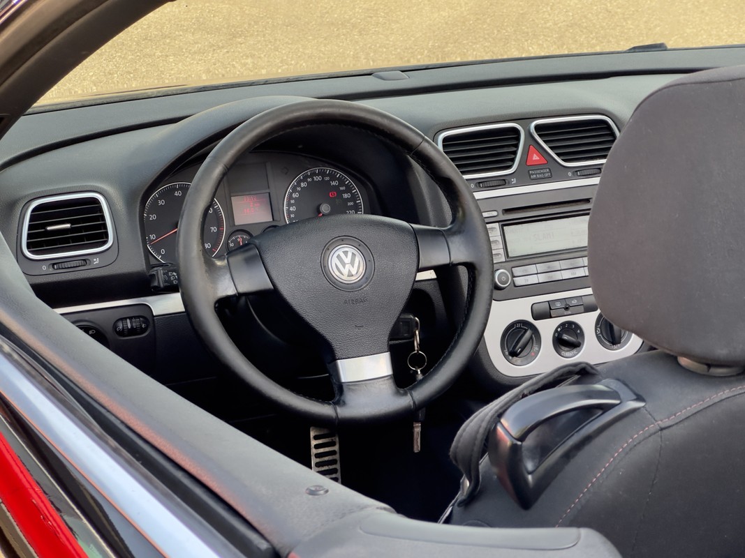 Volkswagen Eos