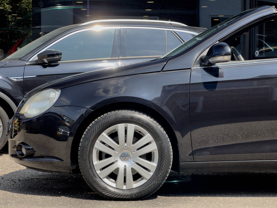 Volkswagen Eos