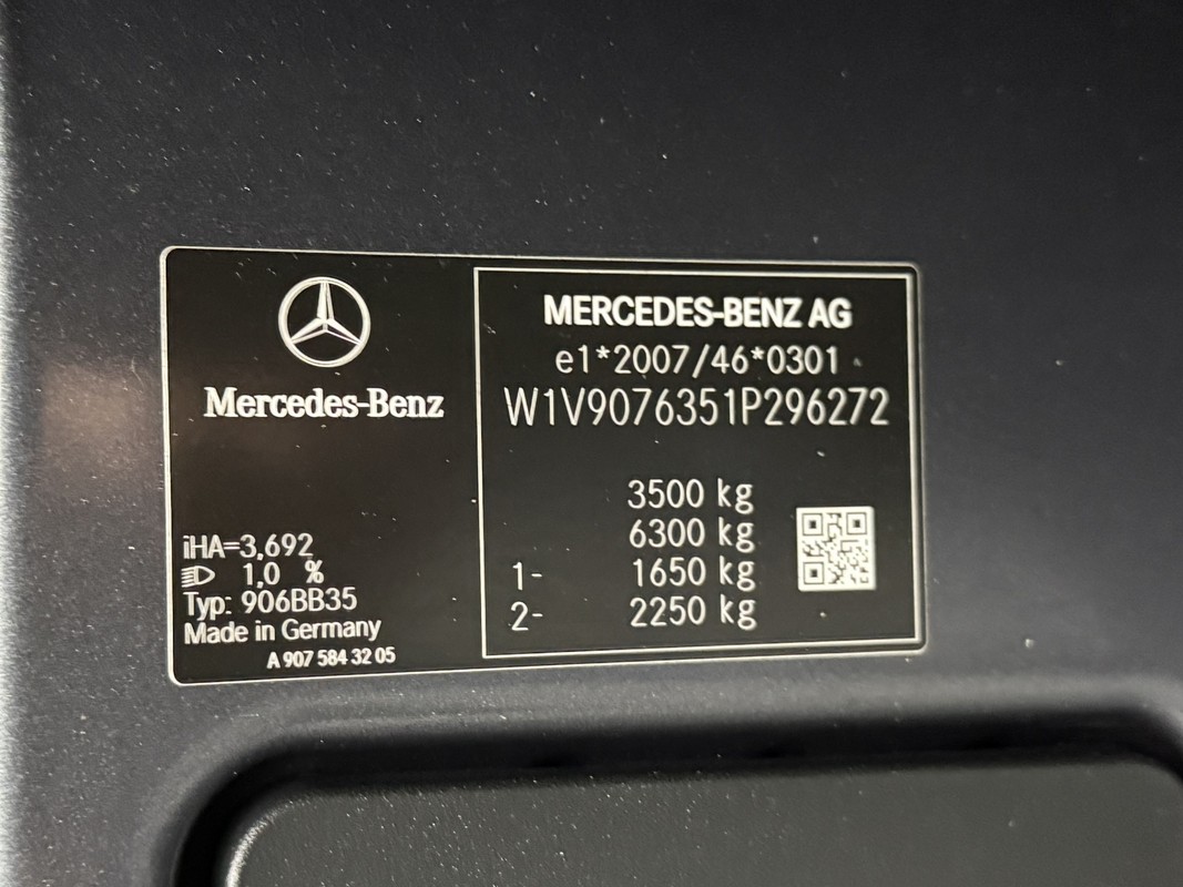 Mercedes-Benz Sprinter