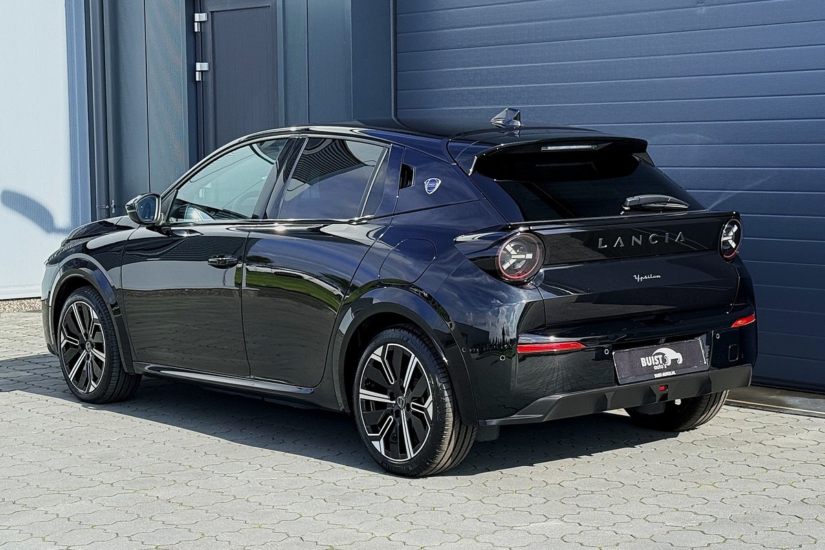 Lancia Ypsilon