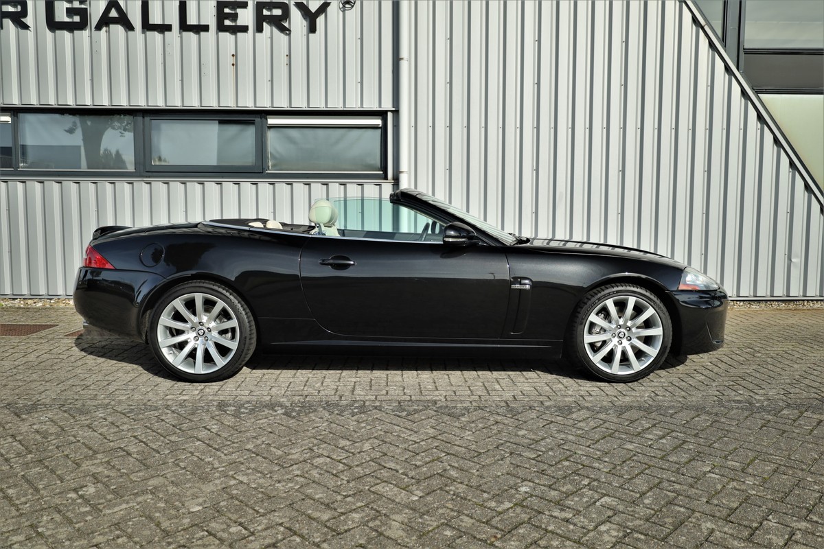 Jaguar XK