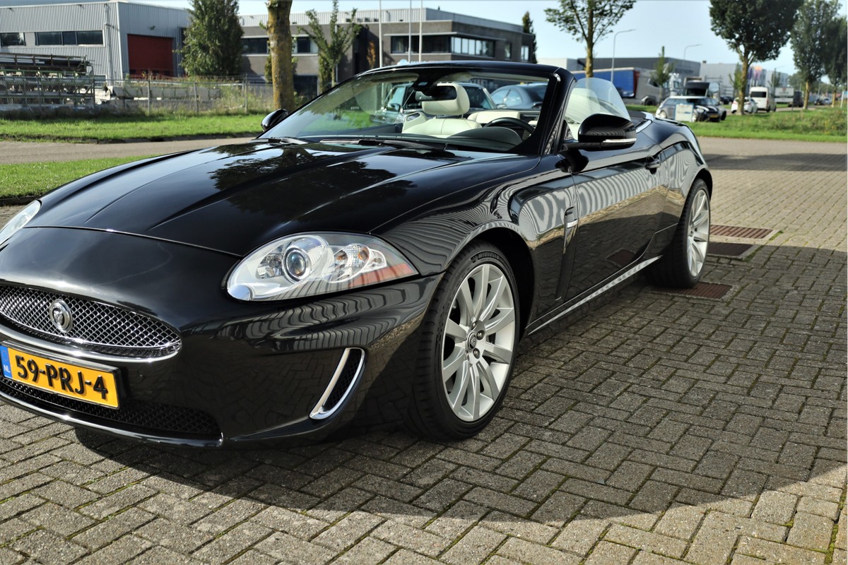 Jaguar XK