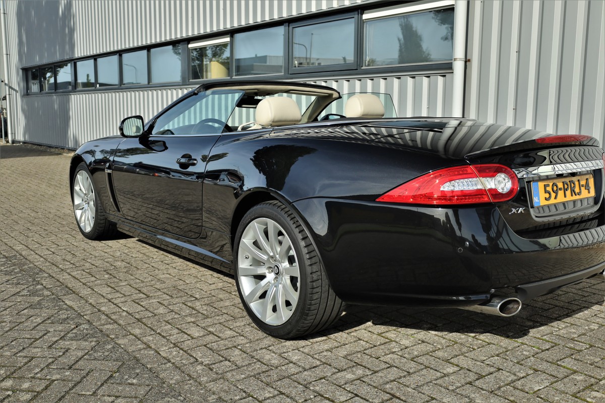 Jaguar XK