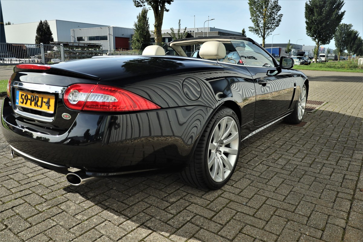 Jaguar XK