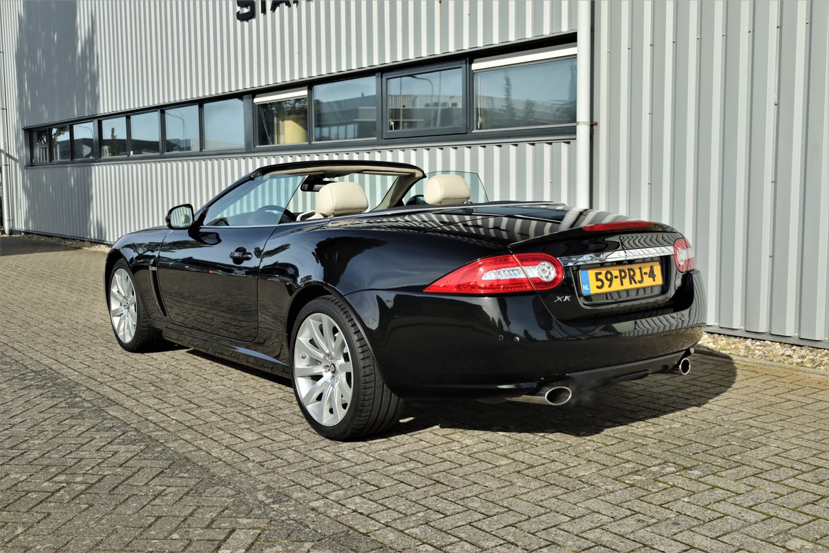 Jaguar XK