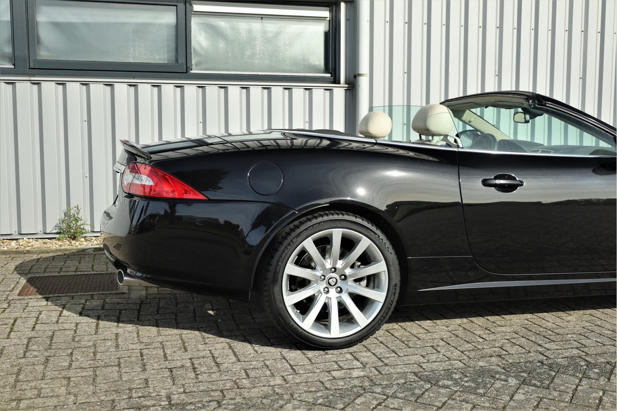Jaguar XK