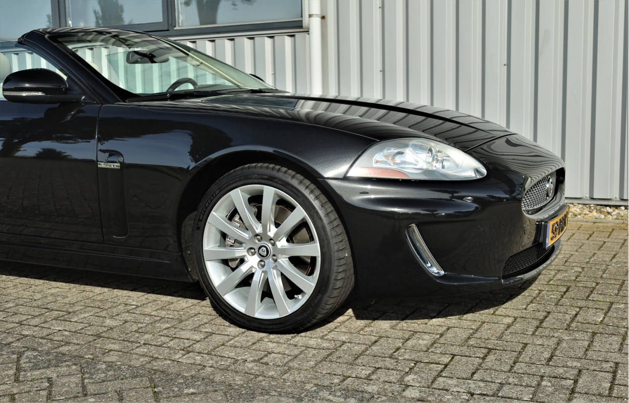 Jaguar XK