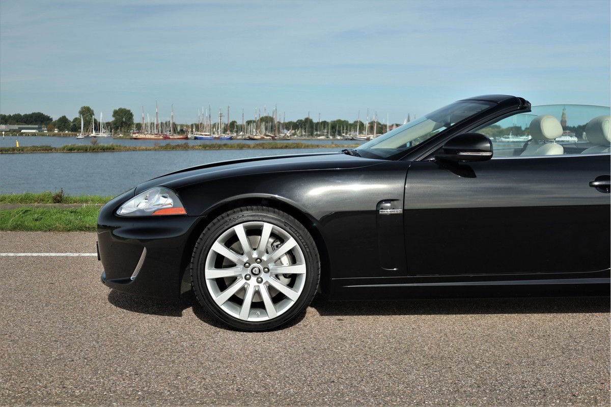 Jaguar XK