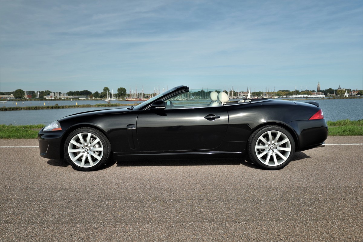 Jaguar XK