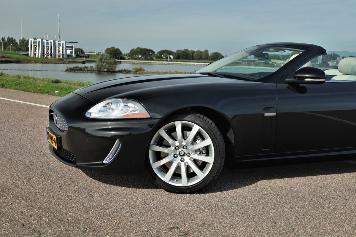 Jaguar XK