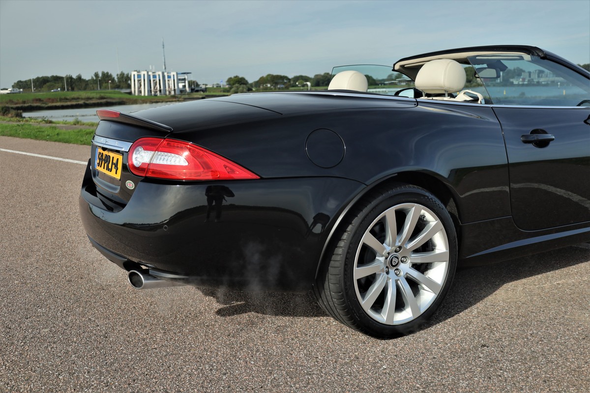 Jaguar XK