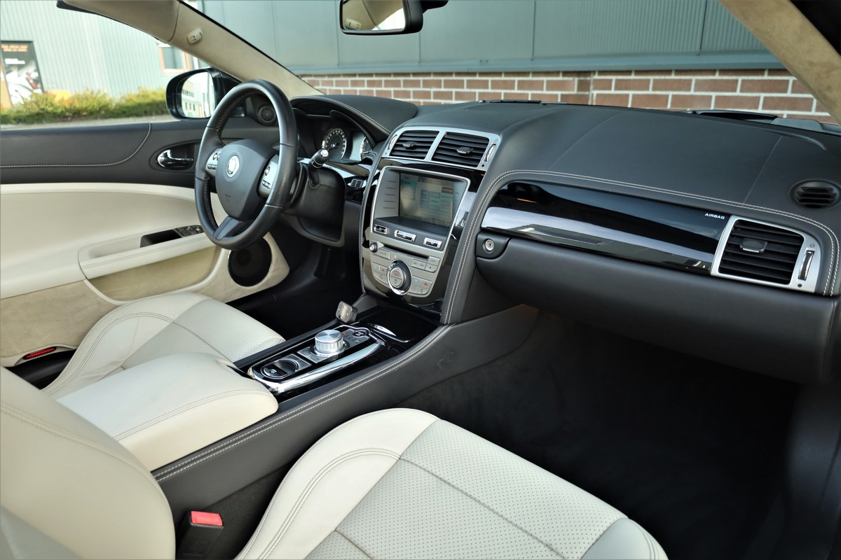 Jaguar XK