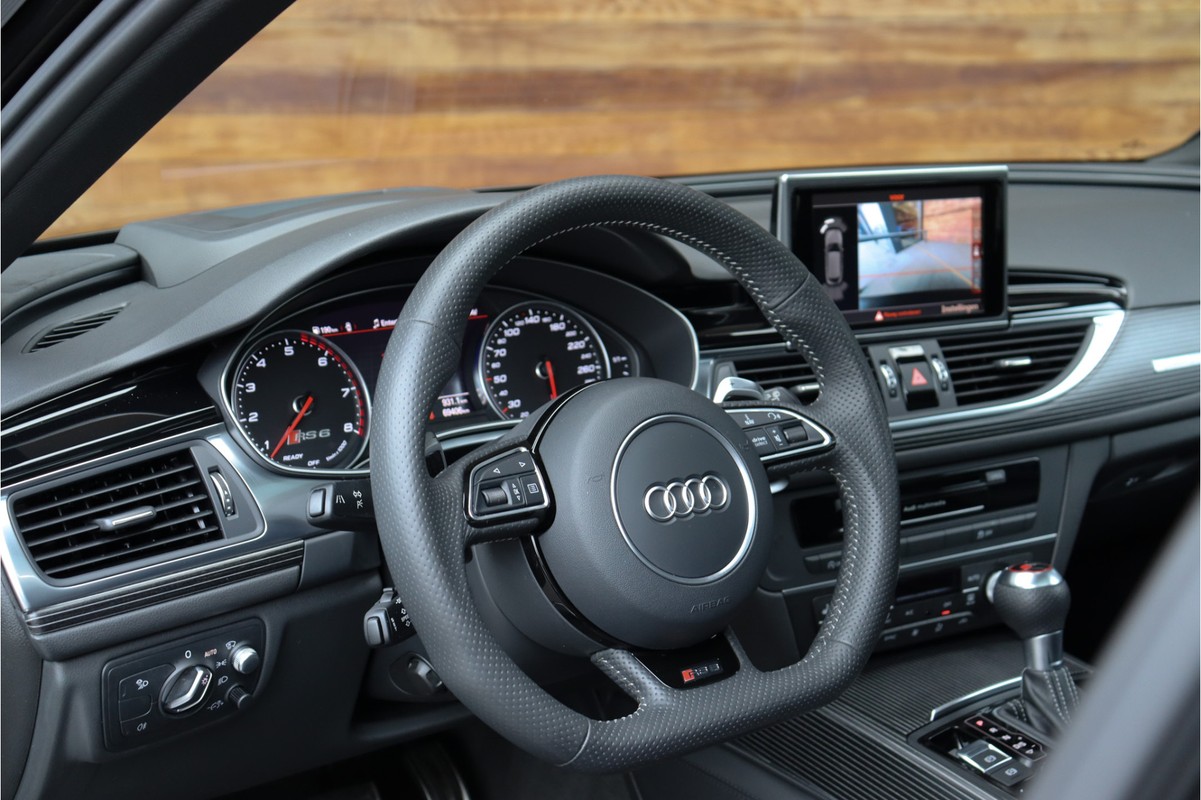 Audi RS6