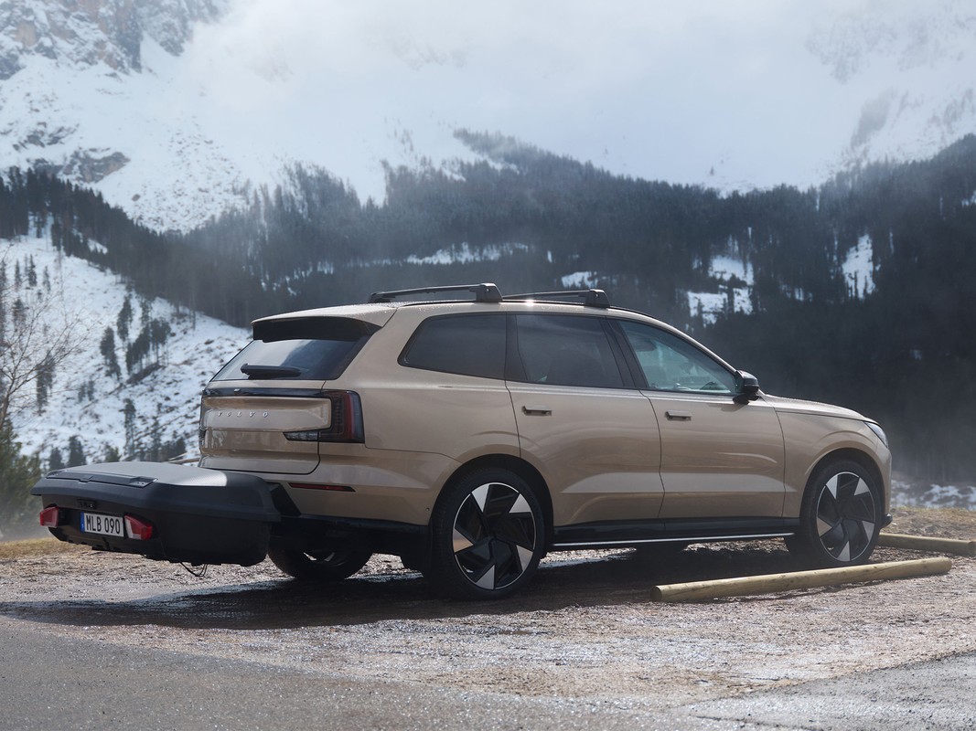 Volvo EX90