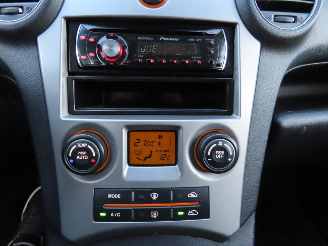 Kia Carens