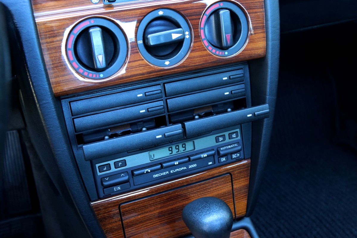 Mercedes-Benz 190