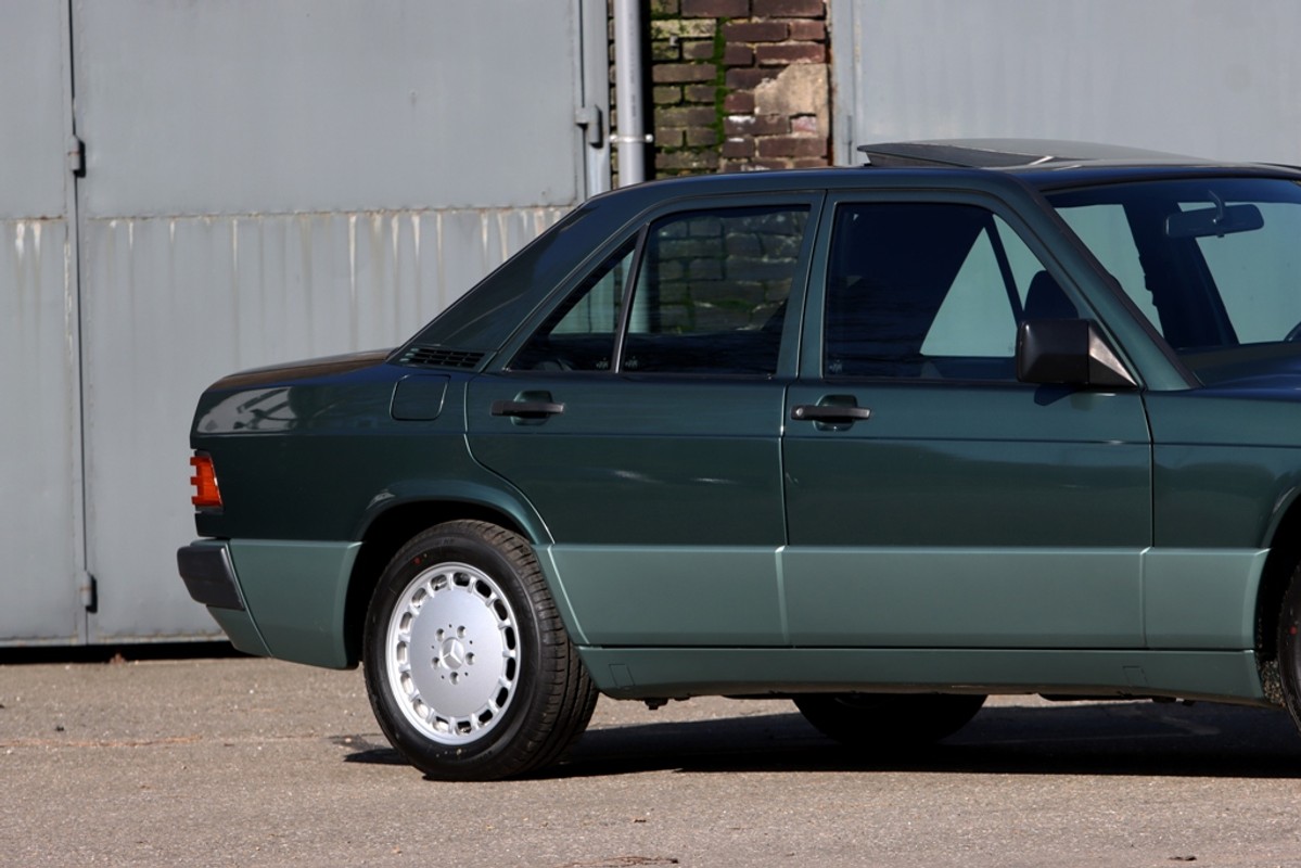 Mercedes-Benz 190