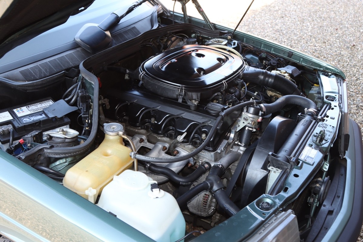 Mercedes-Benz 190