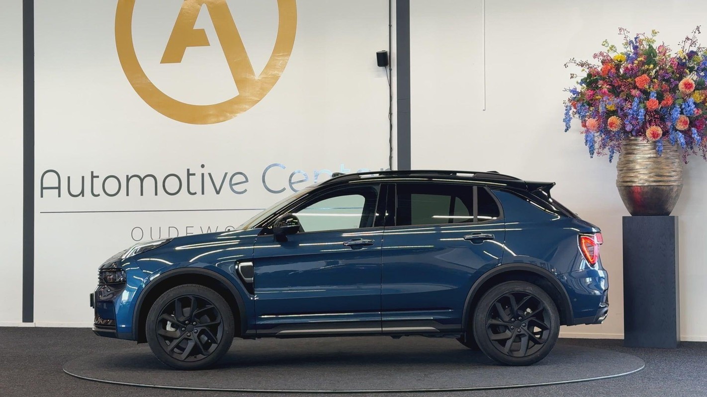 Lynk & Co 01