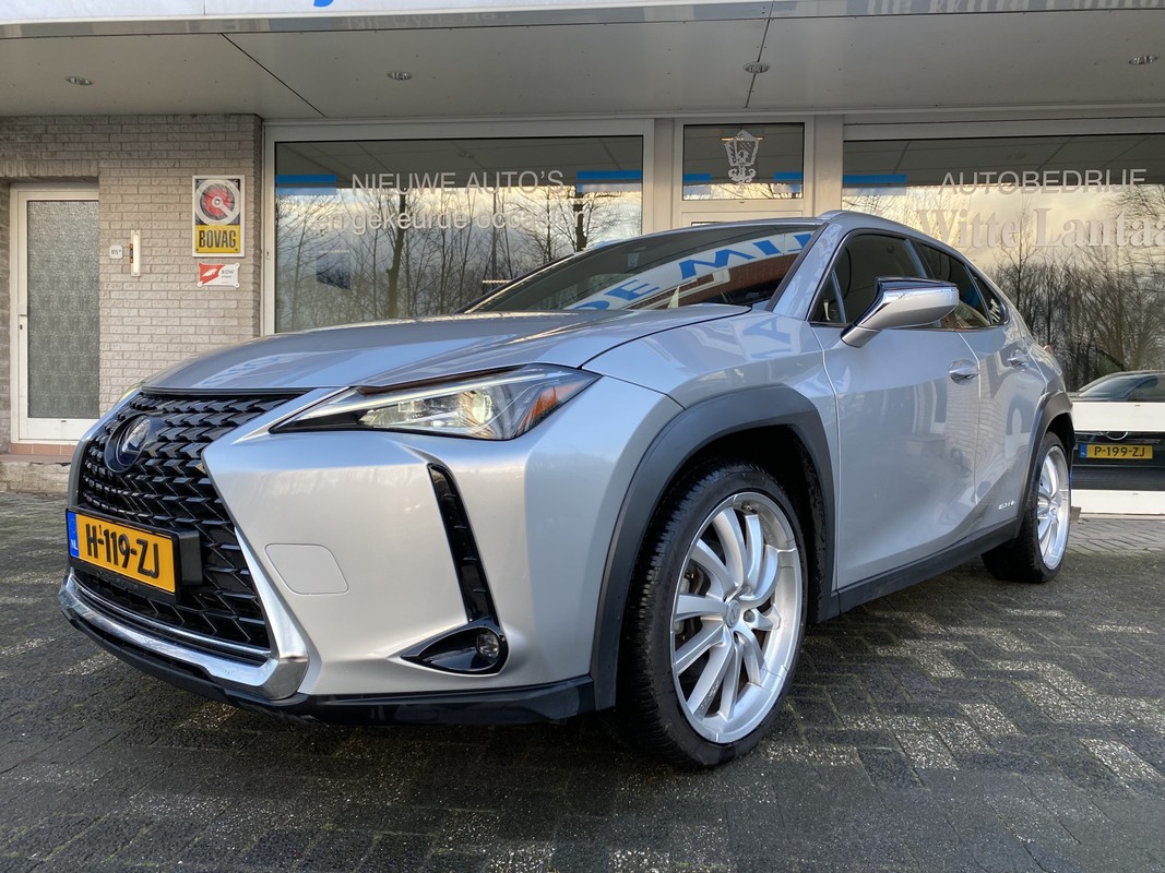 Lexus UX