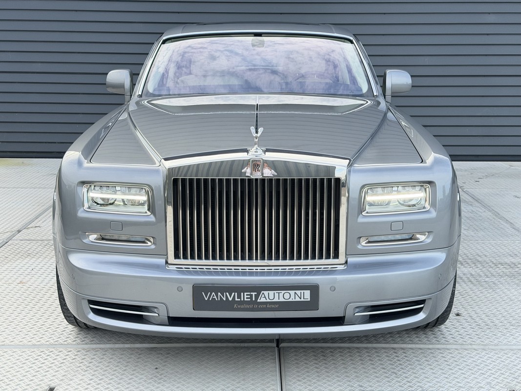 Rolls-Royce Phantom