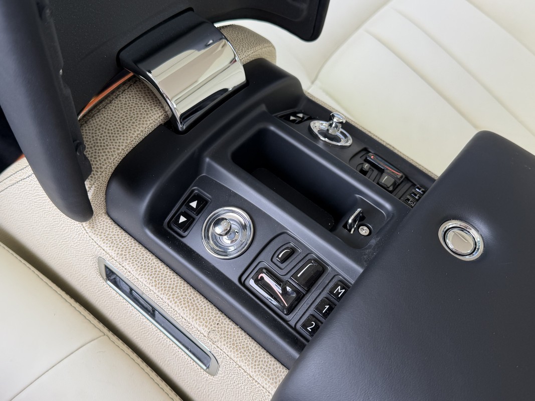 Rolls-Royce Phantom