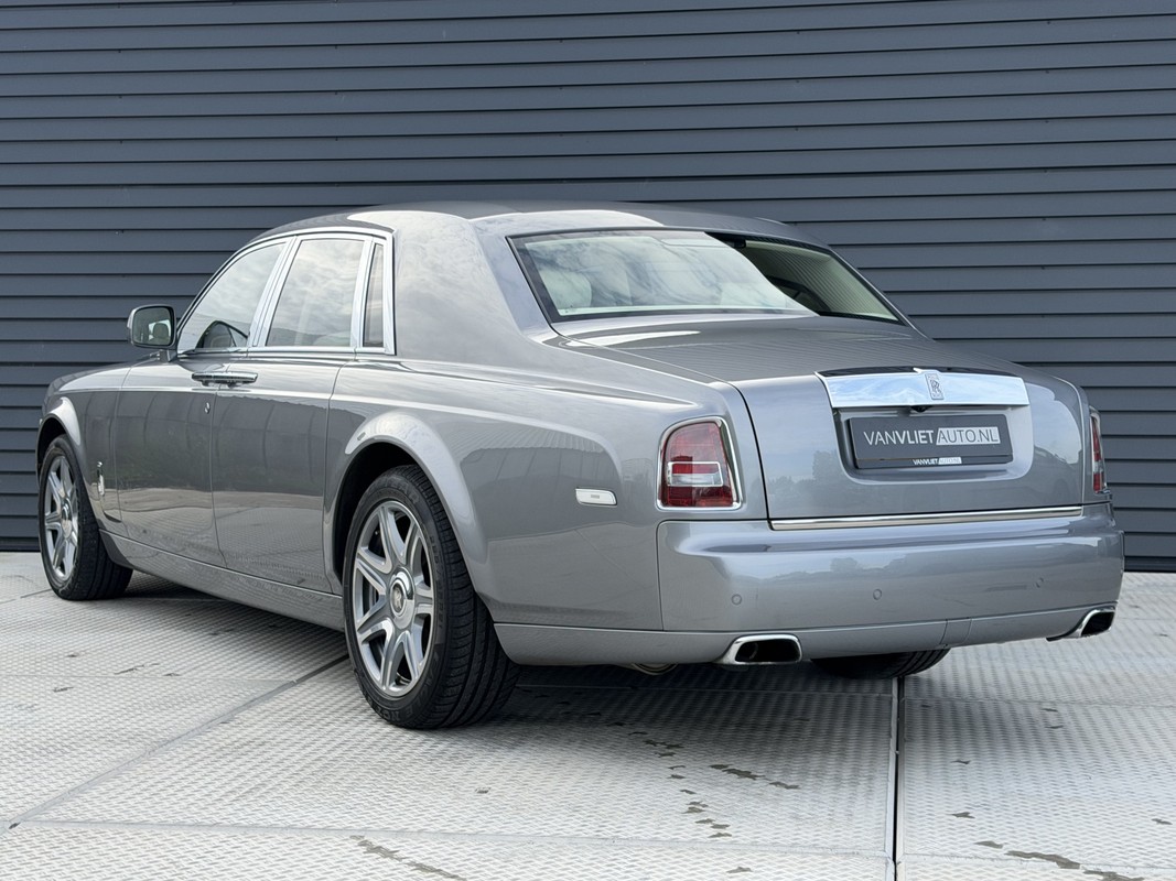 Rolls-Royce Phantom