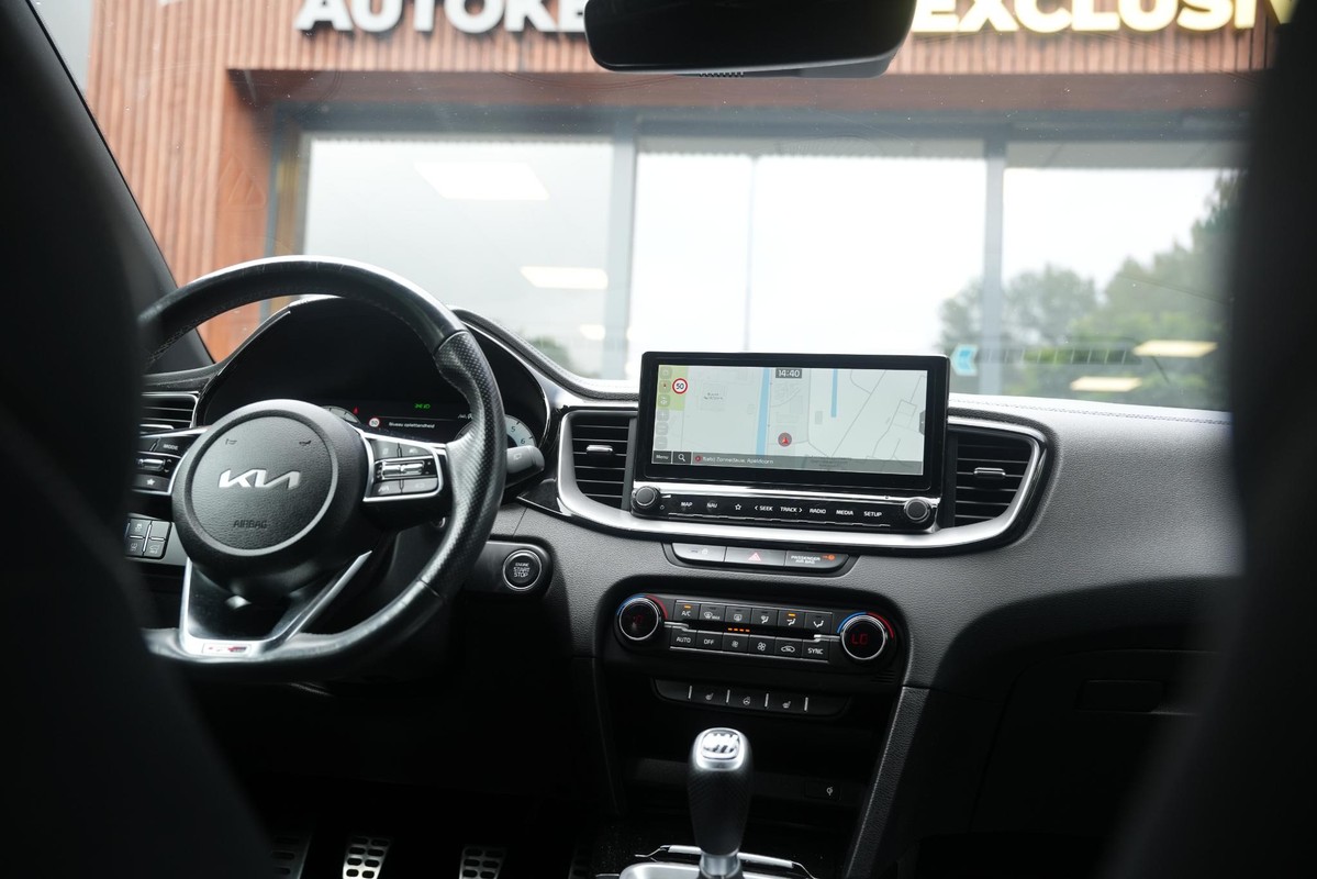 Kia ProCeed