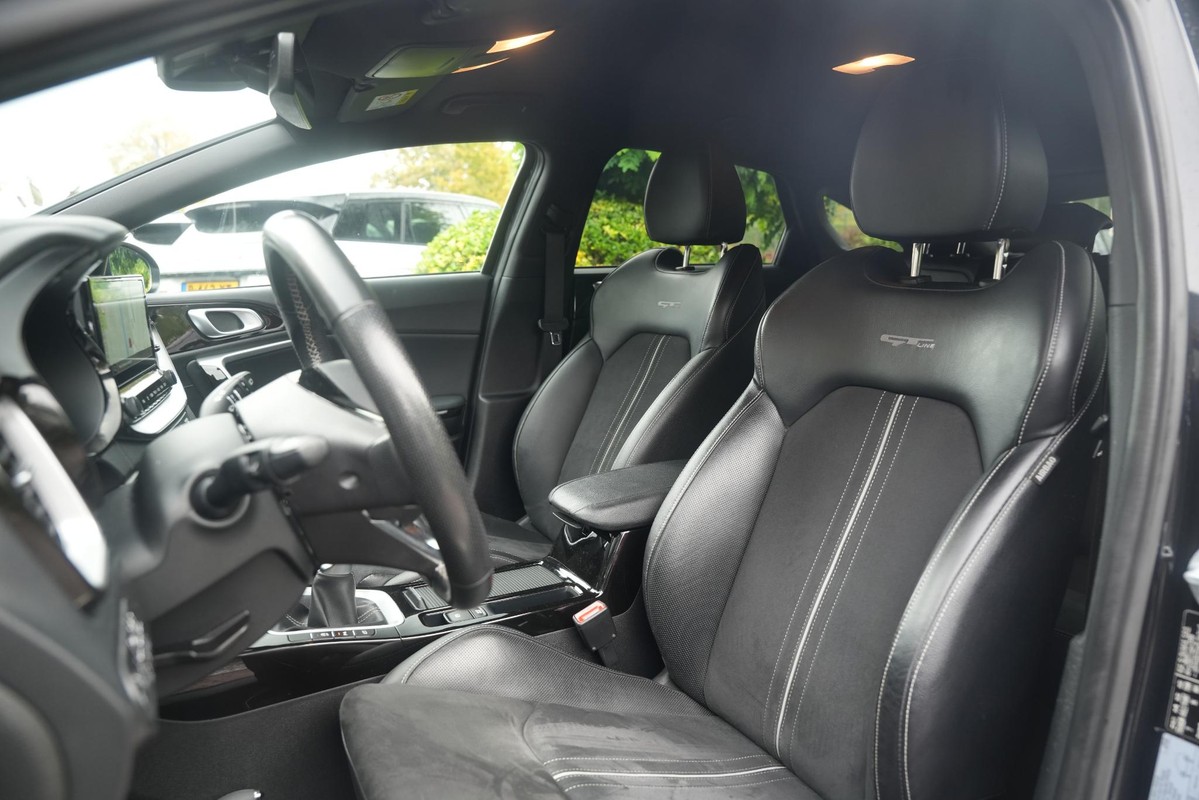 Kia ProCeed