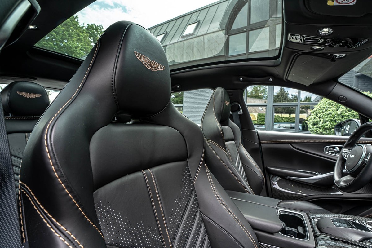 Aston Martin DBX