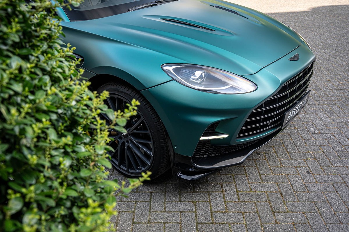 Aston Martin DBX