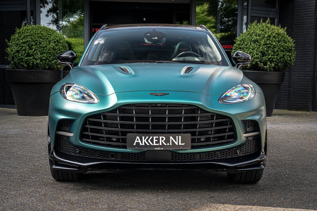 Aston Martin DBX