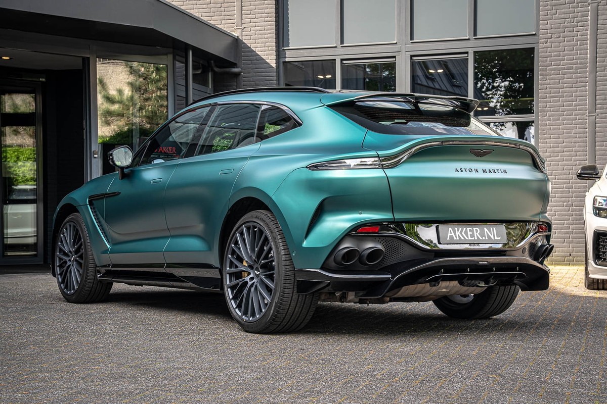 Aston Martin DBX