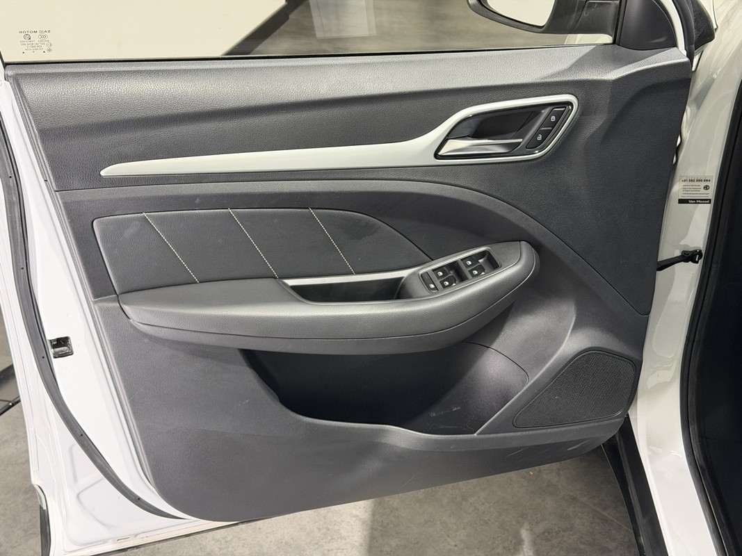 MG ZS EV