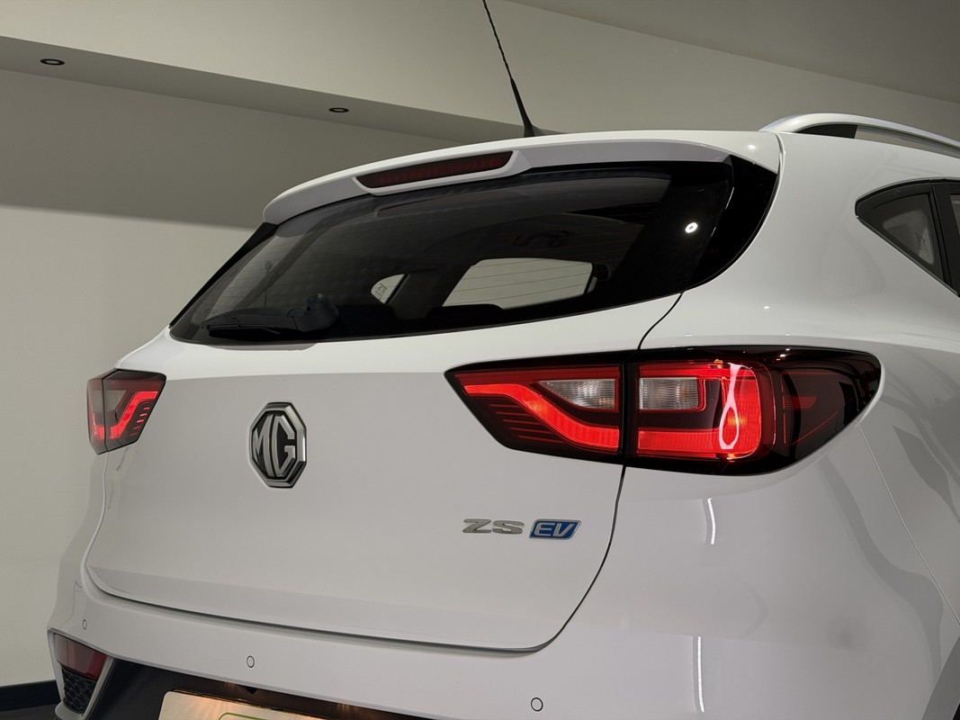 MG ZS EV