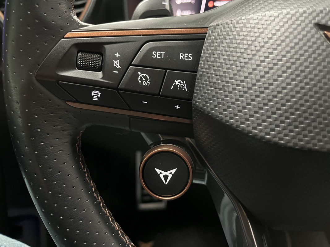 CUPRA Leon