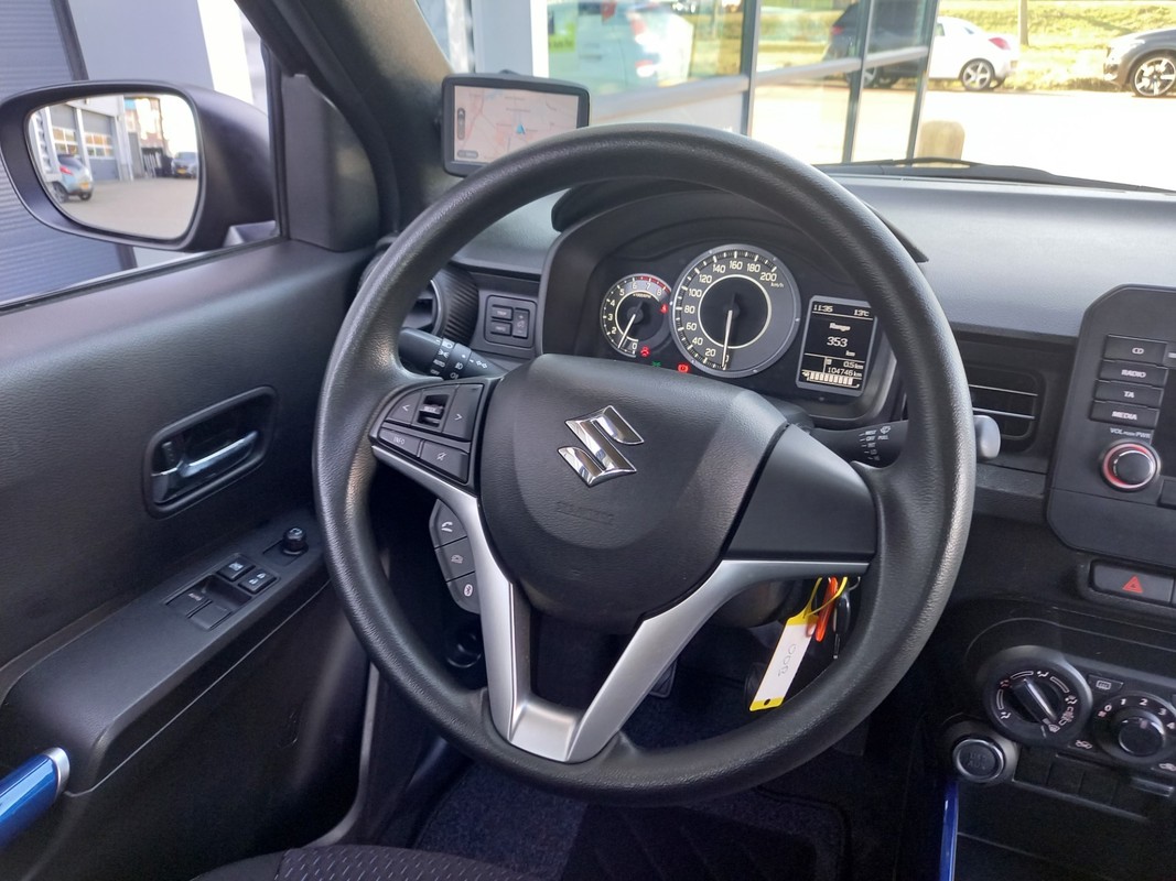 Suzuki Ignis