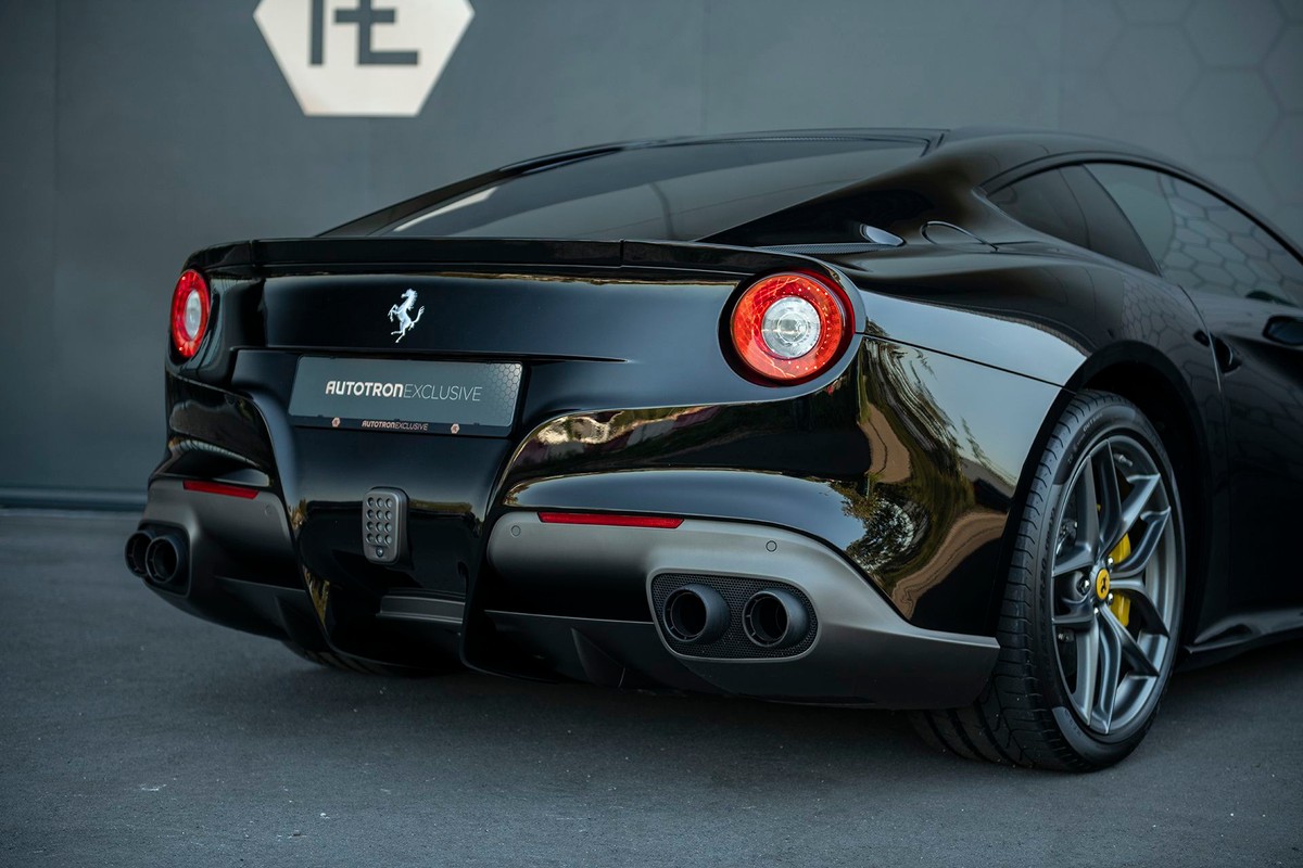 Ferrari F12
