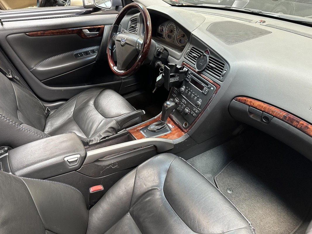Volvo XC70