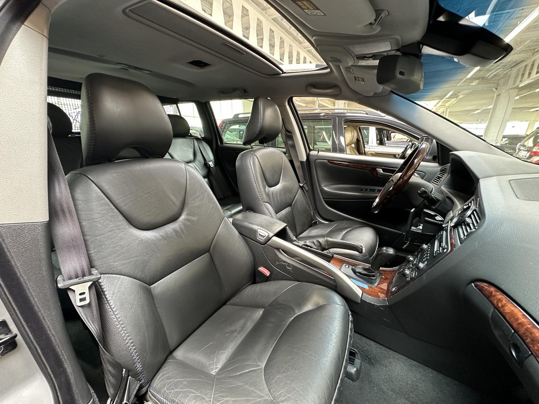 Volvo XC70