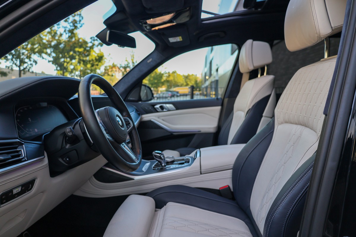 BMW X7
