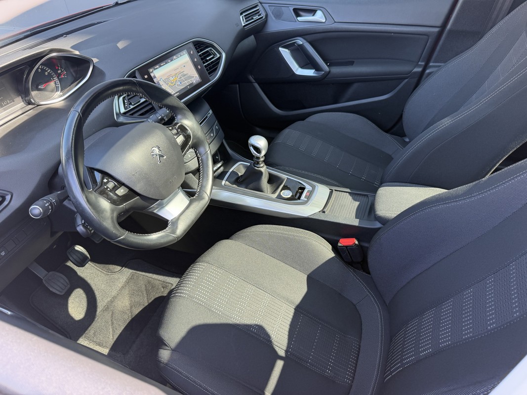 Peugeot 308