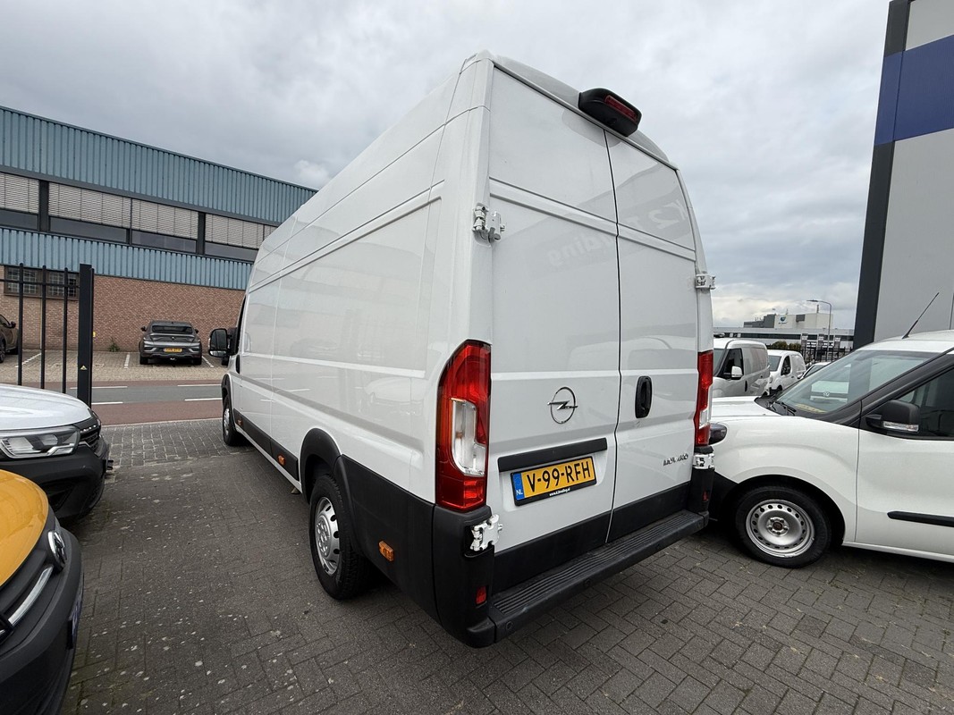 Opel Movano