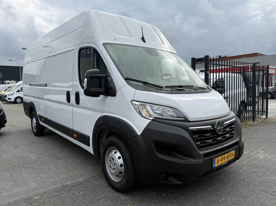 Opel Movano