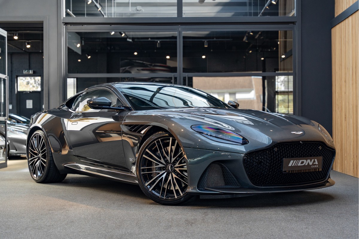 Aston Martin DBS