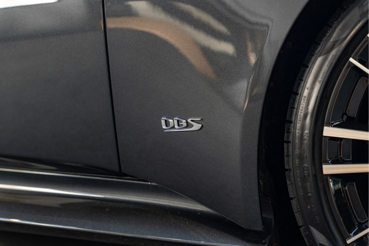 Aston Martin DBS